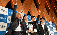 在学生の皆さまへ